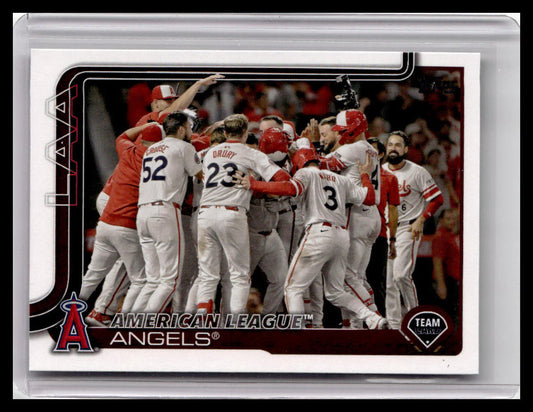 2025 Topps #85 Los Angeles Angels