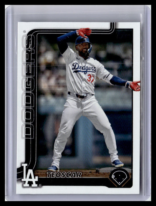 2025 Topps #176 Teoscar Hernández