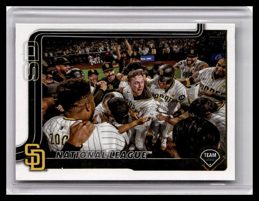 2025 Topps #39 San Diego Padres