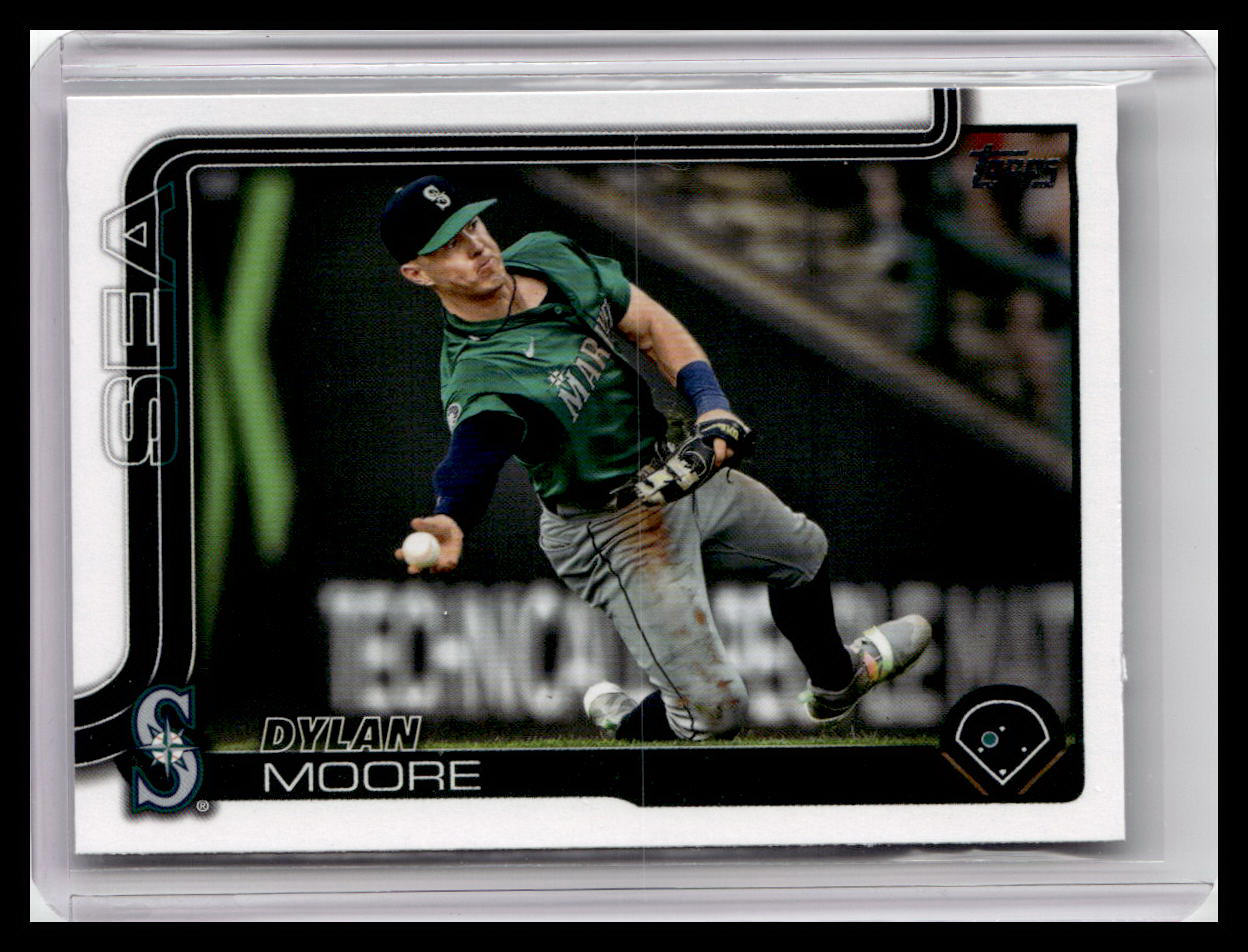 2025 Topps #105 Dylan Moore