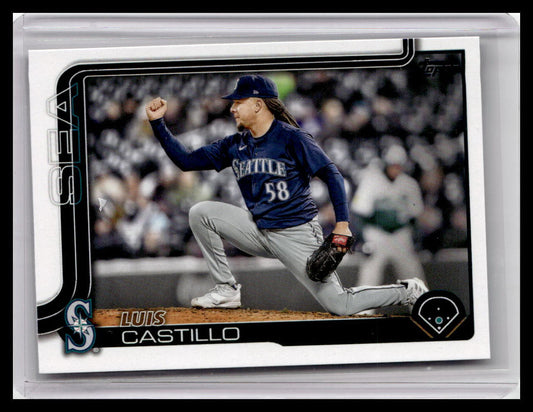 2025 Topps #73 Luis Castillo