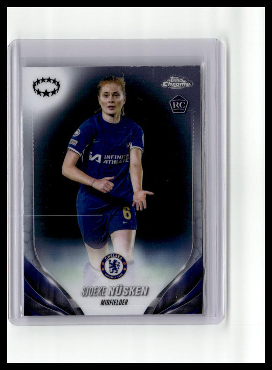 2023-24 Topps Chrome UEFA Women's Champions League #33 Sjoeke Nüsken Refractor