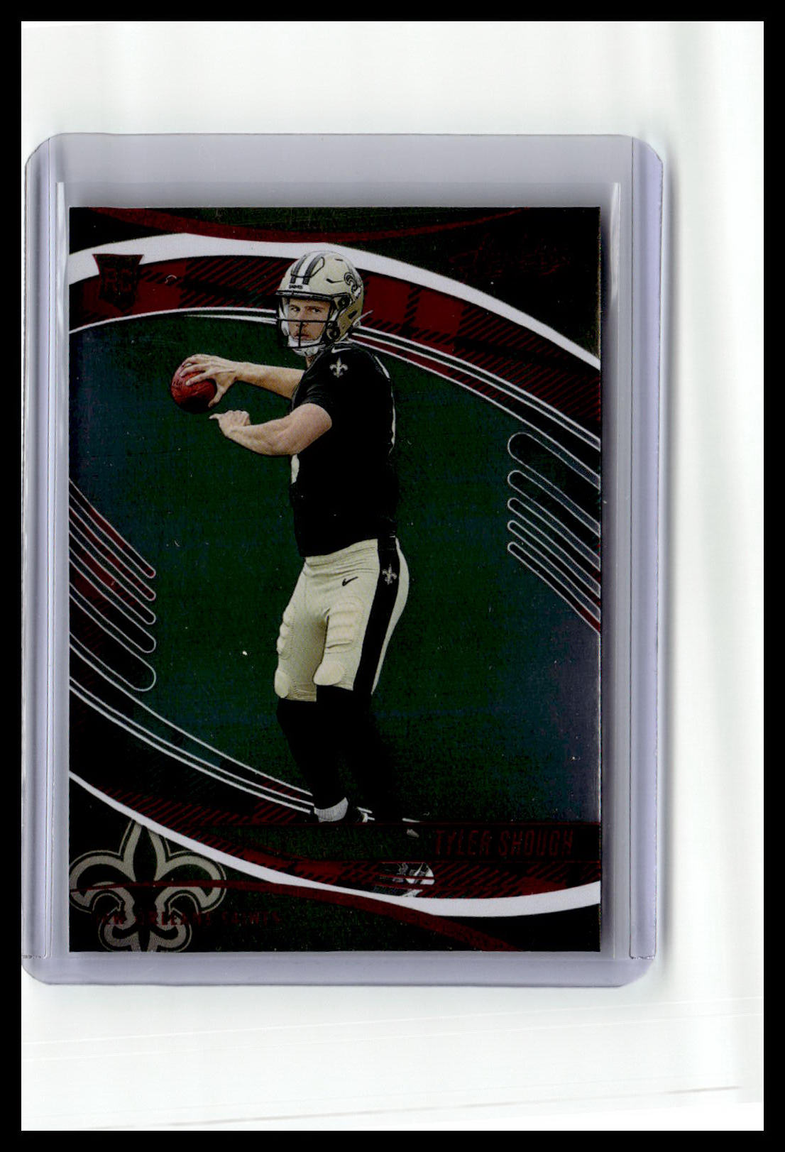 2025 Panini Absolute #194 Tyler Shough (RC) Red & Green