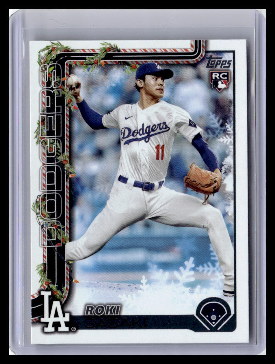 2025 Topps Holiday #H23 Roki Sasaki Holiday Cookie SP Variation