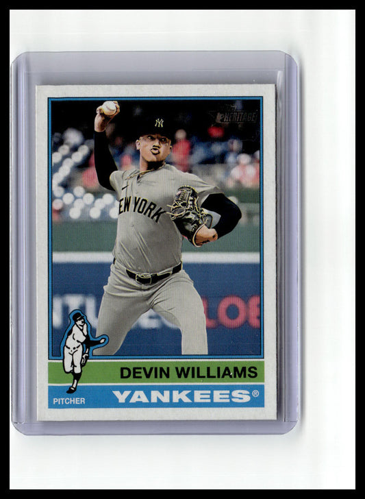 2025 Topps Heritage #376 Devin Williams