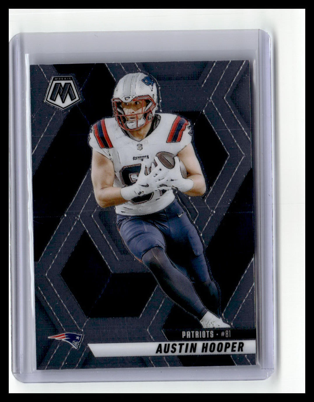 2025 Panini Mosaic #204 Austin Hooper