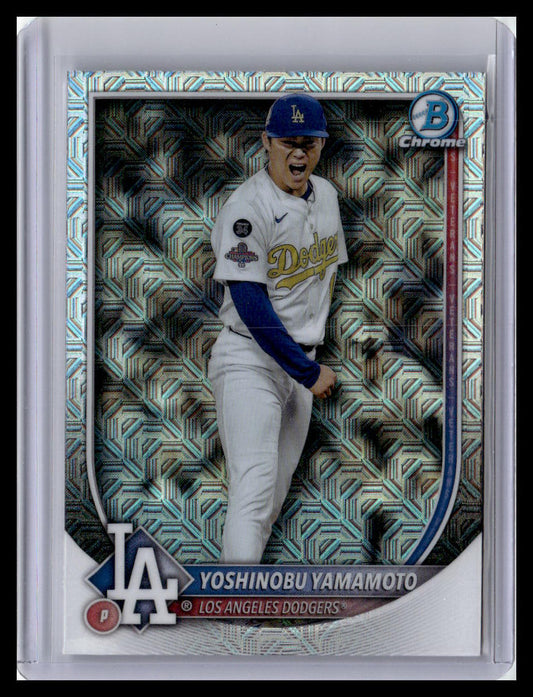 2025 Bowman Chrome #76 Yoshinobu Yamamoto Mojo Refractors
