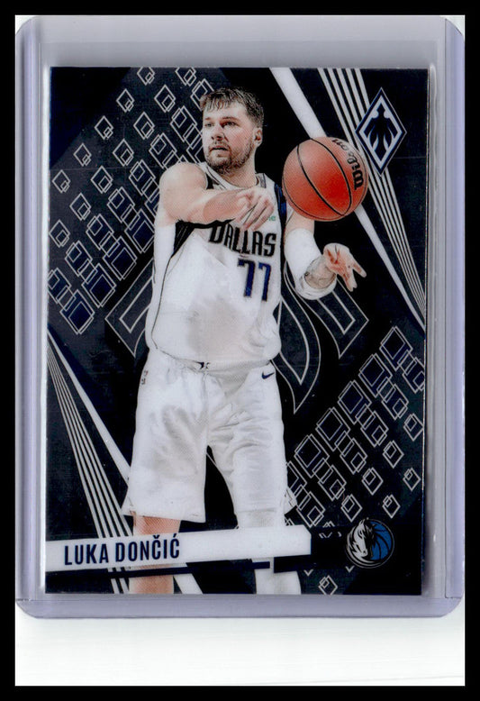2023-24 Panini Phoenix #157 Luka Doncic