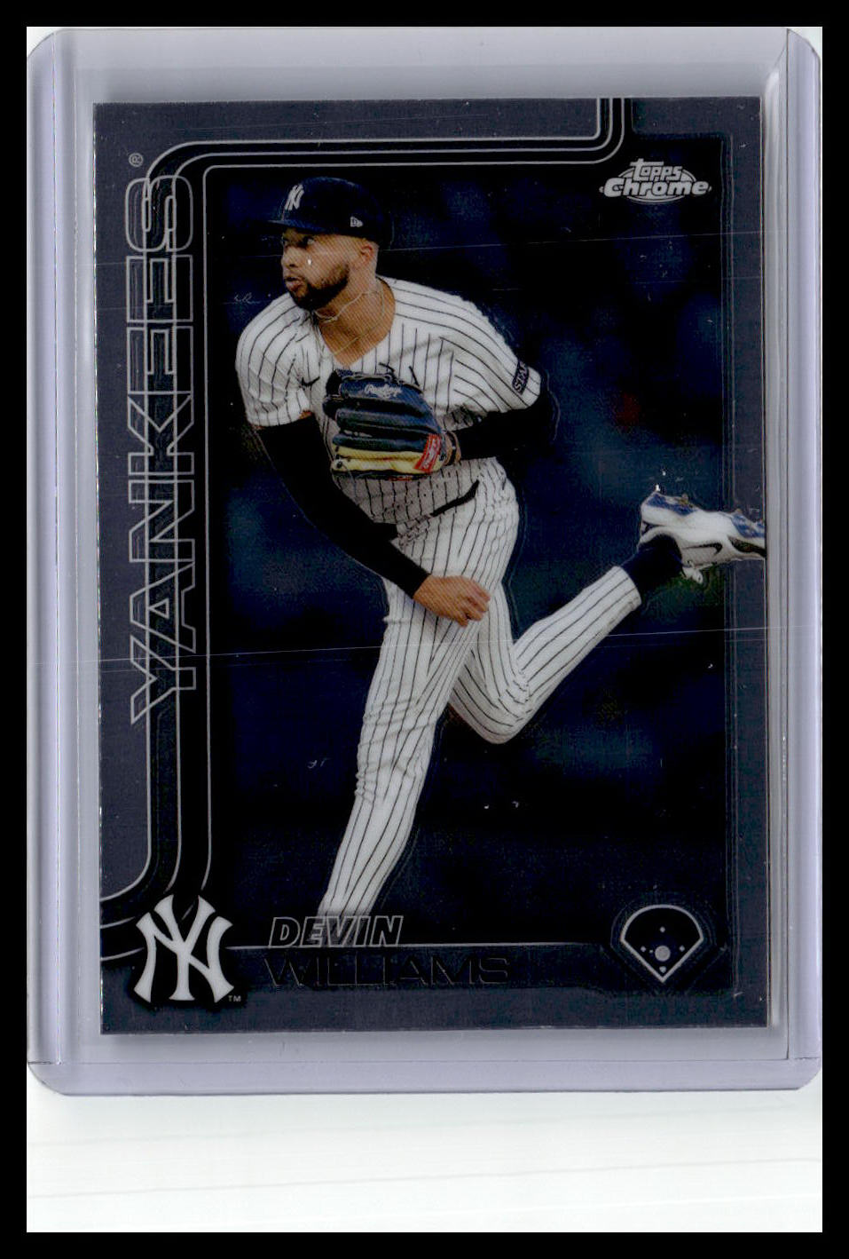 2025 Topps Chrome #153 Devin Williams