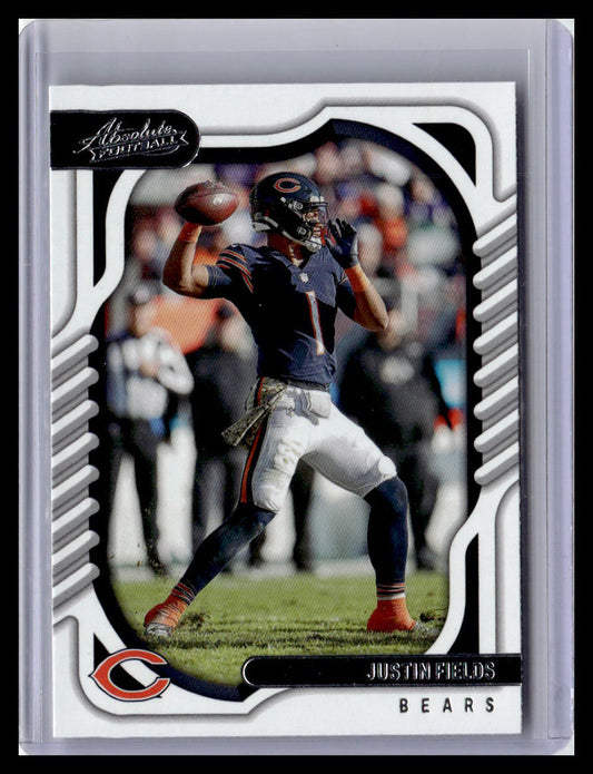 2022 Panini Absolute #15 Justin Fields