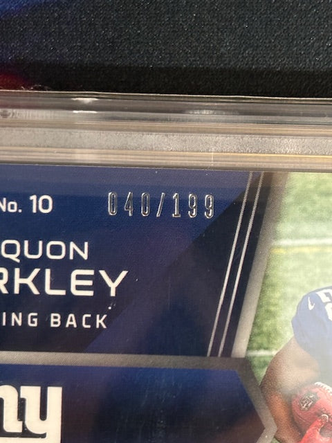 2018 Panini Spectra #10 Saquon Barkley Rising Rookie Materials 40/199 PSA 9